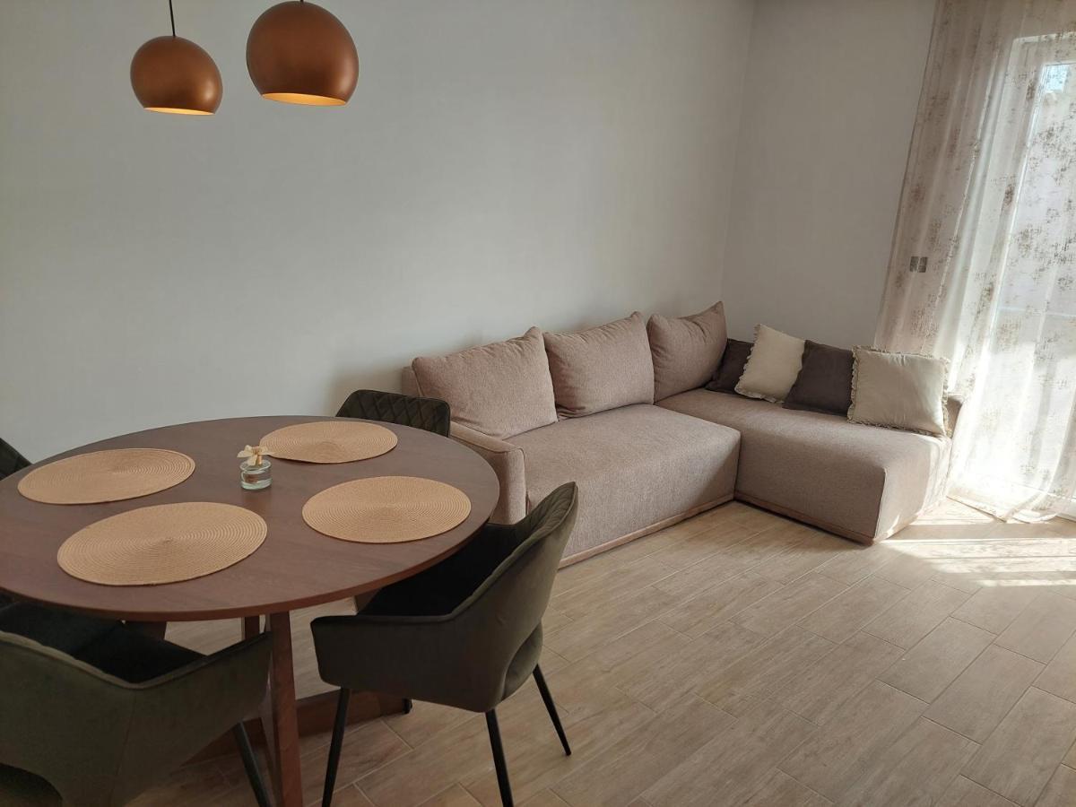 Apartmani Diana Biograd Na Moru Exterior photo