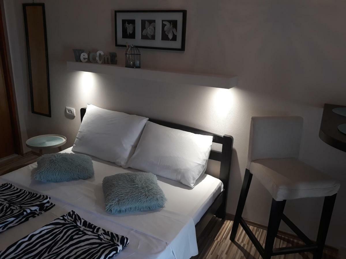 Apartmani Diana Biograd Na Moru Exterior photo