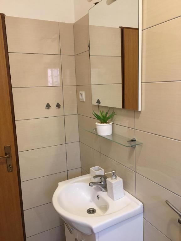 Apartmani Diana Biograd Na Moru Exterior photo